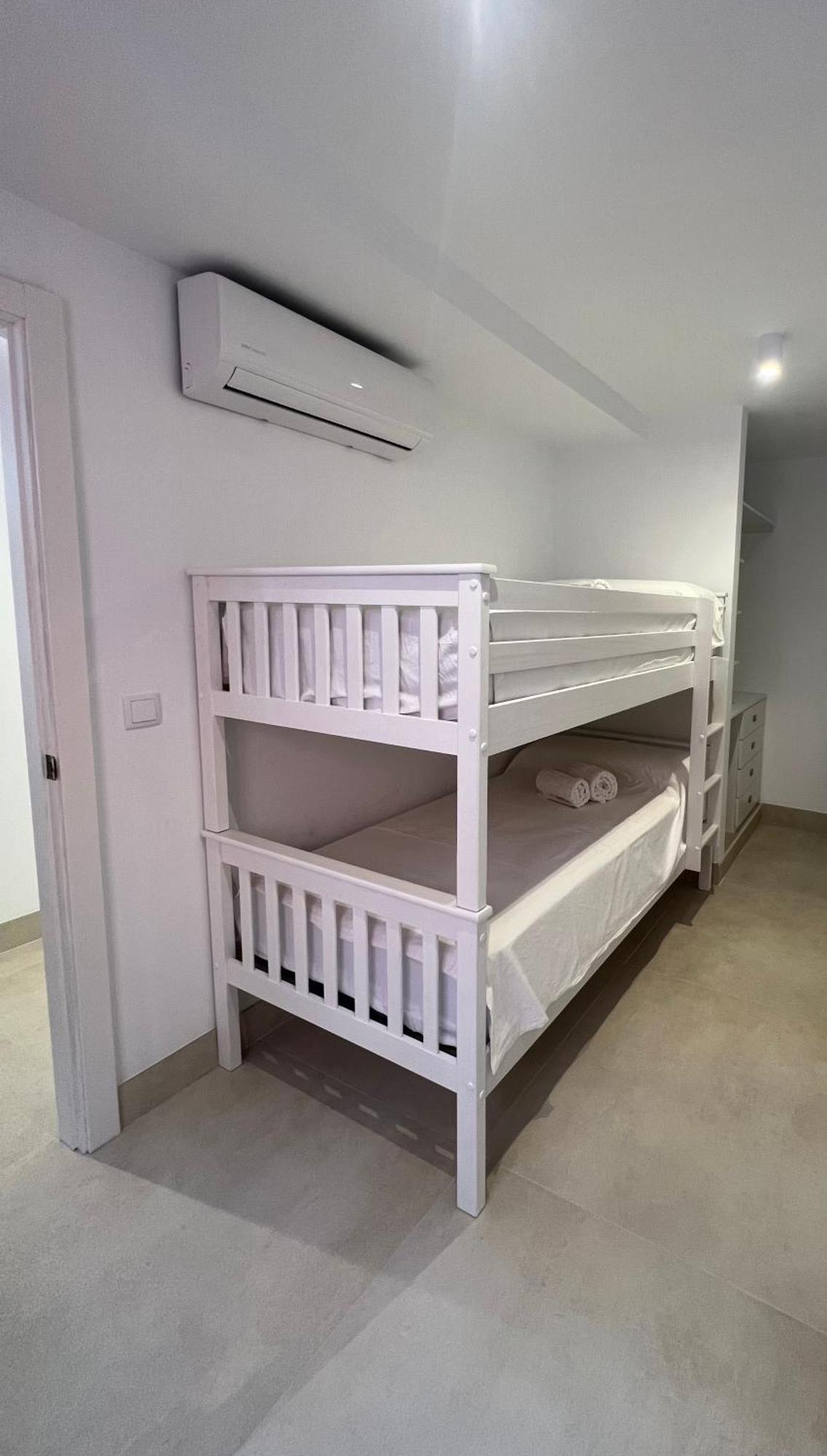 Pinos Homestay *